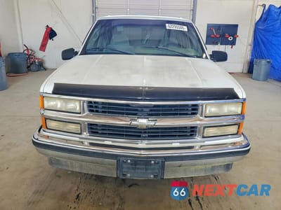 Piąte zdjęcie samochodu w środku: 1996 CHEVROLET TAHOE C1500 VIN:1GNEC13R4TJ308646 - miniatura