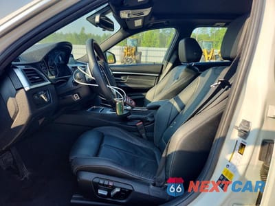 Zdjęcie 7 z 12 samochodu: 2017 BMW 330 XI VIN:WBA8K3C32HA022931 - miniatura