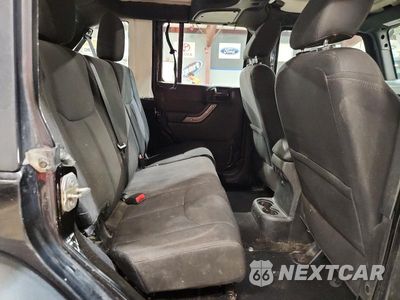 Zdjęcie 10 z 12 samochodu: 2016 JEEP WRANGLER UNLIMITED SPORT VIN:1C4BJWKG3GL293646 - miniatura