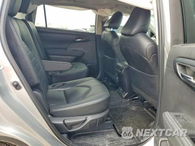 Zdjęcie 11 z 14 samochodu: 2024 TOYOTA HIGHLANDER XLE VIN:5TDKDRAH6RS541828 - miniatura