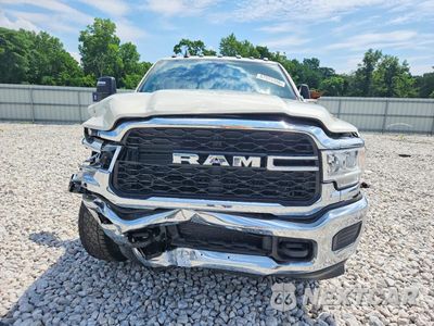 Piąte zdjęcie samochodu w środku: 2023 RAM 3500 TRADESMAN VIN:3C63R3CL9PG521175 - miniatura