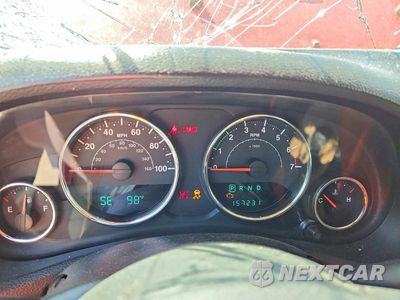 Zdjęcie 9 z 12 samochodu: 2011 JEEP WRANGLER UNLIMITED SAHARA VIN:1J4HA5H1XBL534497 - miniatura