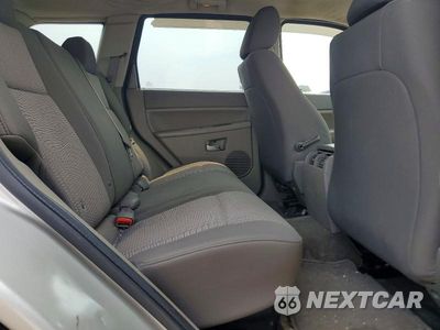 Zdjęcie 11 z 13 samochodu: 2009 JEEP GRAND CHEROKEE LAREDO VIN:1J8GR48K39C548015 - miniatura