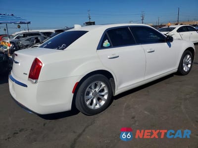 Trzecie zdjęcie samochodu z tyłu: 2015 CHRYSLER 300 LIMITED VIN:2C3CCAAG5FH785775 - miniatura