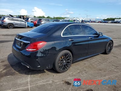 Trzecie zdjęcie samochodu z tyłu: 2016 MERCEDES-BENZ C 300 VIN:55SWF4JB5GU118622 - miniatura