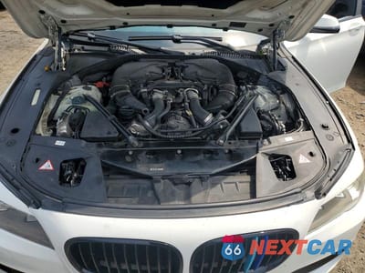 Zdjęcie 11 z 12 samochodu: 2013 BMW 750 LI VIN:WBAYE8C55DD132113 - miniatura