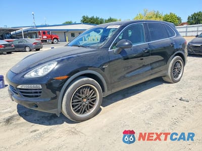 2014 PORSCHE CAYENNE WP1AF2A22ELA39515 - główne zdjęcie licytacji z USA - miniatura