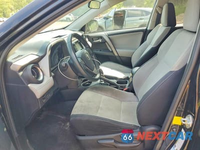 Zdjęcie 7 z 13 samochodu: 2017 TOYOTA RAV4 XLE VIN:2T3RFREV5HW586510 - miniatura