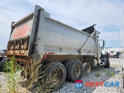 Czwarte zdjęcie samochodu z boku: 2017 MACK 700 GU700 VIN:1M2AX09CXHM035478 - miniatura