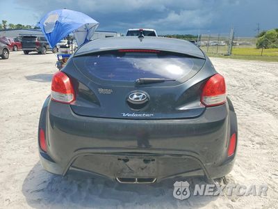 Zdjęcie 6 z 12 samochodu: 2013 HYUNDAI VELOSTER BASE VIN:KMHTC6AD9DU130880 - miniatura