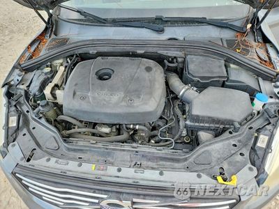 Zdjęcie 12 z 13 samochodu: 2017 VOLVO XC60 T5 DYNAMIC VIN:YV440MDR5H2222922 - miniatura