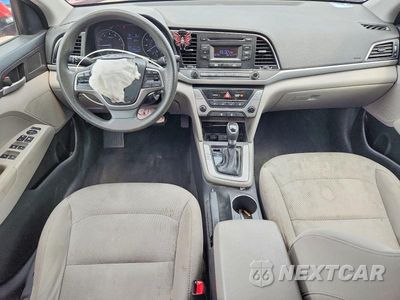 Zdjęcie 8 z 13 samochodu: 2017 HYUNDAI ELANTRA SE VIN:5NPD74LF7HH165031 - miniatura