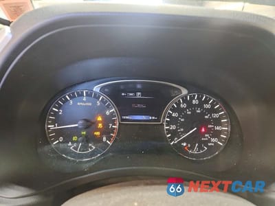 Zdjęcie 9 z 13 samochodu: 2016 NISSAN PATHFINDER SL VIN:5N1AR2MM1GC626695 - miniatura