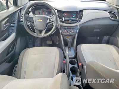 Zdjęcie 8 z 12 samochodu: 2017 CHEVROLET TRAX LS VIN:3GNCJKSB0HL153004 - miniatura
