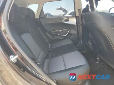 Zdjęcie 10 z 12 samochodu: 2024 KIA SOUL LX VIN:KNDJ23AU0R7238078 - miniatura