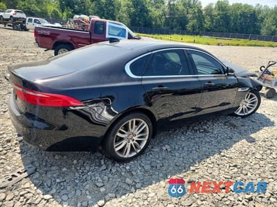 Trzecie zdjęcie samochodu z tyłu: 2017 JAGUAR XF PRESTIGE VIN:SAJBK4BVXHCY27969 - miniatura