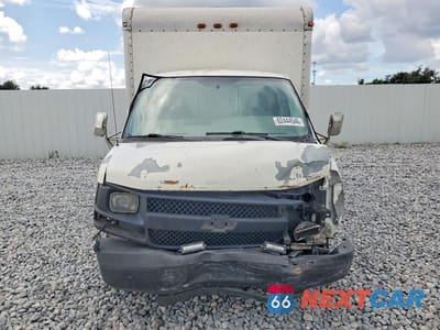 Piąte zdjęcie samochodu w środku: 2006 CHEVROLET EXPRESS G3500 VIN:1GBJG31U961139621 - miniatura