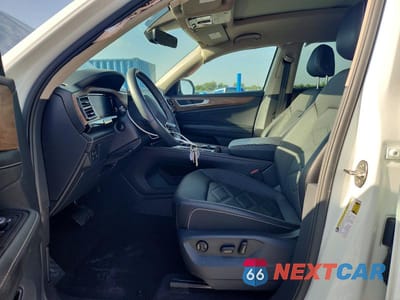 Zdjęcie 7 z 13 samochodu: 2025 VOLKSWAGEN ATLAS SE VIN:1V2JR2CAXSC529787 - miniatura