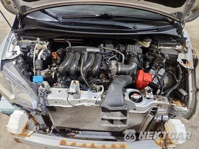 Zdjęcie 11 z 13 samochodu: 2016 HONDA FIT EX VIN:JHMGK5H73GX004955 - miniatura