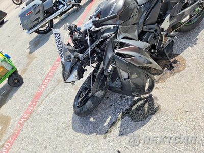 Zdjęcie 9 z 10 samochodu: 2024 KAWASAKI EX650 R VIN:ML5EXER12RDAC4664 - miniatura