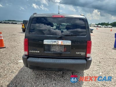 Zdjęcie 6 z 13 samochodu: 2010 DODGE NITRO SXT VIN:1D4PT5GK1AW105027 - miniatura