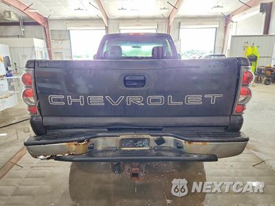 Zdjęcie 6 z 12 samochodu: 2003 CHEVROLET SILVERADO K2500 HEAVY DUTY VIN:1GCHK24U13E326905 - miniatura