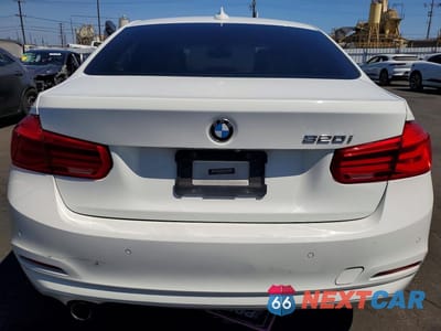 Zdjęcie 6 z 12 samochodu: 2018 BMW 320 I VIN:WBA8A9C5XJAH14709 - miniatura
