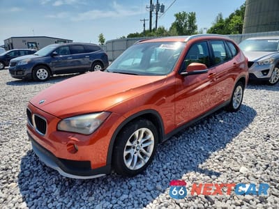 2015 BMW X1 XDRIVE28I WBAVL1C58FVY24623 - główne zdjęcie licytacji z USA - miniatura