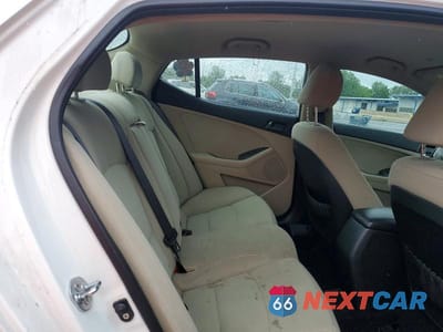 Zdjęcie 10 z 12 samochodu: 2013 KIA OPTIMA LX VIN:KNAGM4A77D5395726 - miniatura