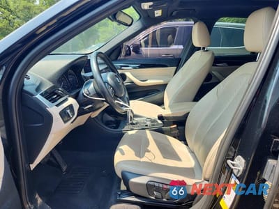 Zdjęcie 7 z 13 samochodu: 2021 BMW X1 SDRIVE28I VIN:WBXJG7C06M5U10608 - miniatura