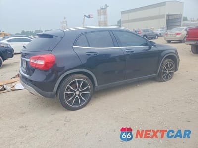 Trzecie zdjęcie samochodu z tyłu: 2017 MERCEDES-BENZ GLA 250 4MATIC VIN:WDCTG4GB8HJ309304 - miniatura