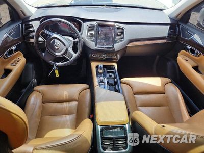 Zdjęcie 8 z 13 samochodu: 2016 VOLVO XC90 T8 VIN:YV4BC0PK8G1054977 - miniatura