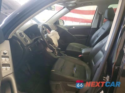 Zdjęcie 7 z 14 samochodu: 2011 VOLKSWAGEN TIGUAN S VIN:WVGBV7AX9BW532180 - miniatura