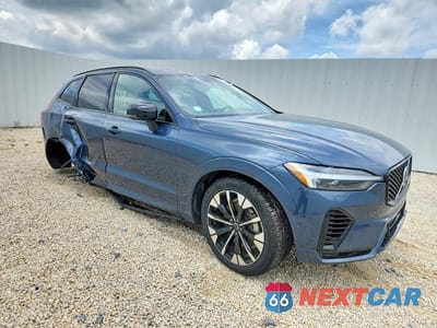 Czwarte zdjęcie samochodu z boku: 2026 VOLVO XC60 PLUS VIN:YV4H60RC0T1454162 - miniatura