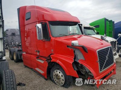2014 VOLVO VNL SEMI TRUCK 4V4N99EH4EN172688 - główne zdjęcie licytacji z USA - miniatura