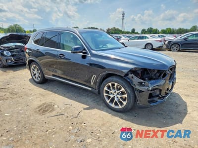 Czwarte zdjęcie samochodu z boku: 2019 BMW X5 XDRIVE40I VIN:5UXCR6C57KLL13687 - miniatura