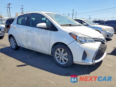 Czwarte zdjęcie samochodu z boku: 2016 TOYOTA YARIS 5-DOOR LE VIN:VNKKTUD3XGA058396 - miniatura