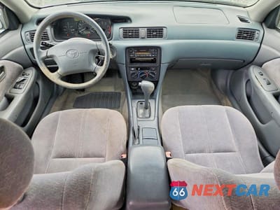 Zdjęcie 8 z 12 samochodu: 1998 TOYOTA CAMRY LE VIN:4T1BG22K5WU857653 - miniatura