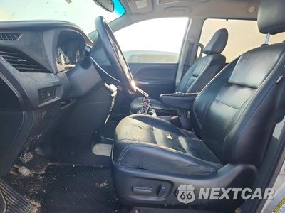 Zdjęcie 7 z 13 samochodu: 2015 TOYOTA SIENNA SPORT VIN:5TDXK3DC7FS659553 - miniatura