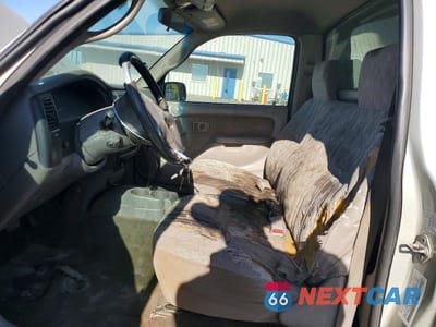 Zdjęcie 7 z 12 samochodu: 2004 TOYOTA TACOMA BASE VIN:5TENL42N24Z307155 - miniatura