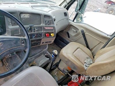 Zdjęcie 8 z 13 samochodu: 2006 STERLING L9500 DUMP TRUCK VIN:2FZHAZCV46AV18852 - miniatura