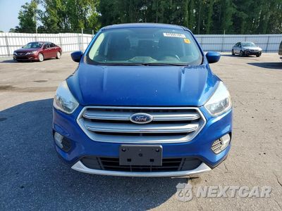 Piąte zdjęcie samochodu w środku: 2019 FORD ESCAPE SE VIN:1FMCU0GD1KUC19633 - miniatura
