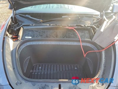 Zdjęcie 11 z 12 samochodu: 2022 TESLA MODEL Y VIN:7SAYGDEE6NF401901 - miniatura