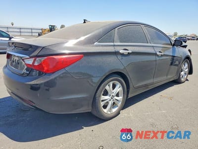 Trzecie zdjęcie samochodu z tyłu: 2012 HYUNDAI SONATA LIMITED VIN:5NPEC4ACXCH490516 - miniatura