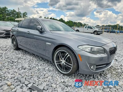 Czwarte zdjęcie samochodu z boku: 2012 BMW 550 XI VIN:WBAFU9C58CC787922 - miniatura
