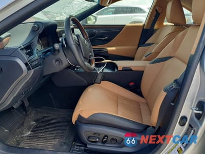 Zdjęcie 7 z 12 samochodu: 2025 LEXUS ES 300H ULTRA LUXURY VIN:58AFA1C10SU073046 - miniatura