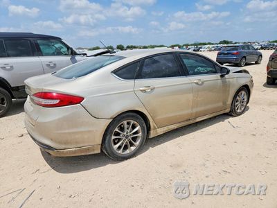 Trzecie zdjęcie samochodu z tyłu: 2017 FORD FUSION S VIN:3FA6P0G71HR342664 - miniatura