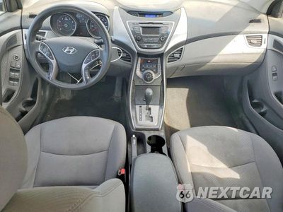 Zdjęcie 8 z 12 samochodu: 2013 HYUNDAI ELANTRA GLS VIN:5NPDH4AE1DH417647 - miniatura