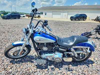 Trzecie zdjęcie samochodu z tyłu: 2010 HARLEY DAVIDSON FXDC ANNIVERSARY VIN:1HD1GV411AC304677 - miniatura