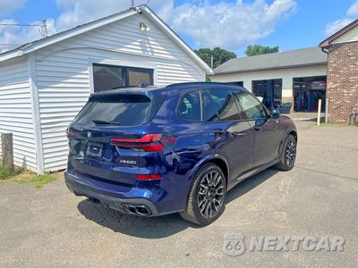 Trzecie zdjęcie samochodu z tyłu: 2024 BMW X5 M60I VIN:5UX33EU03R9T09335 - miniatura
